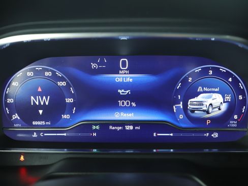 Used 2024 Chevrolet Tahoe LT image 13