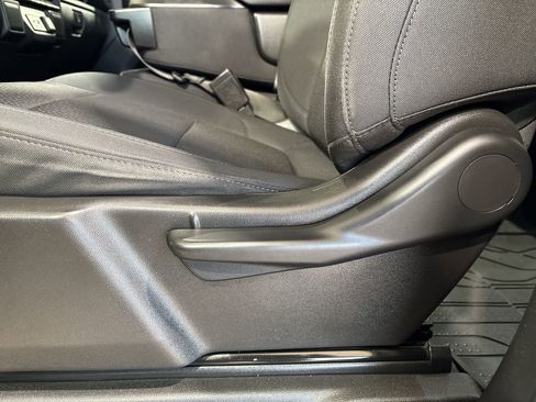 Used 2022 Chevrolet Silverado 1500 Custom image 12