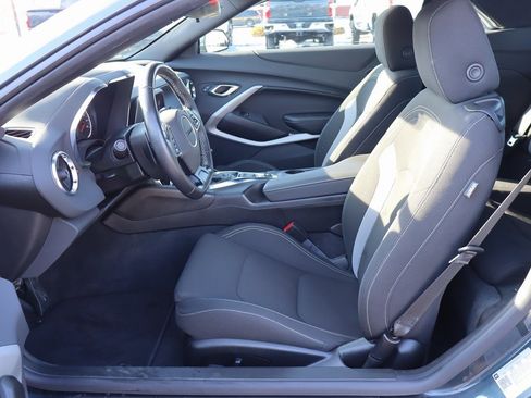 Used 2023 Chevrolet Camaro LT w/ Technology Package image 3