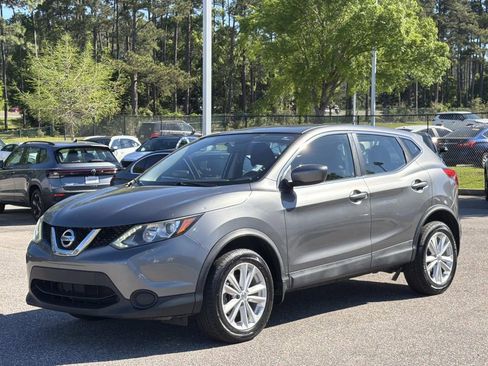 Used 2017 Nissan Rogue Sport S w/ S Appearance Package image 8