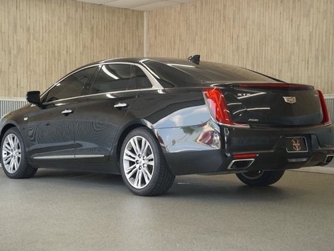 Used 2018 Cadillac XTS Luxury AWD/4WD image 7