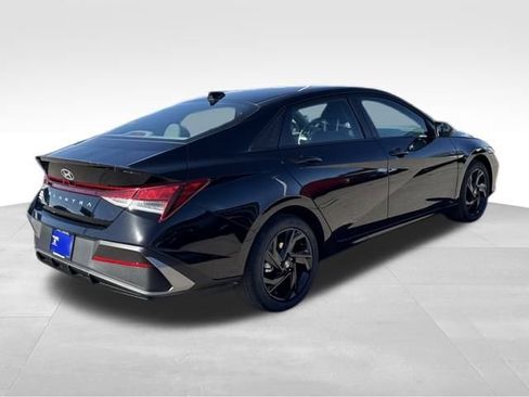 New 2026 Hyundai Elantra Sport FWD image 5