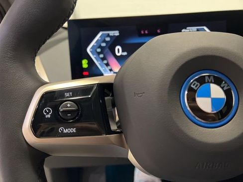 Used 2025 BMW iX xDrive50 image 42
