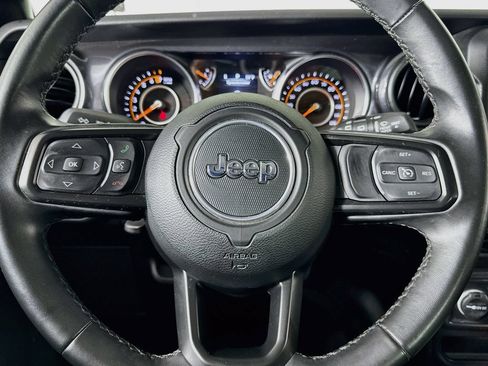 Used 2022 Jeep Wrangler Unlimited Sport AWD/4WD image 33