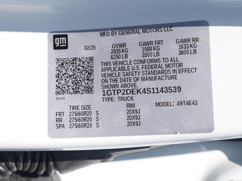 Used 2025 GMC Canyon AT4 w/ Nightfall Edition AWD/4WD image 36