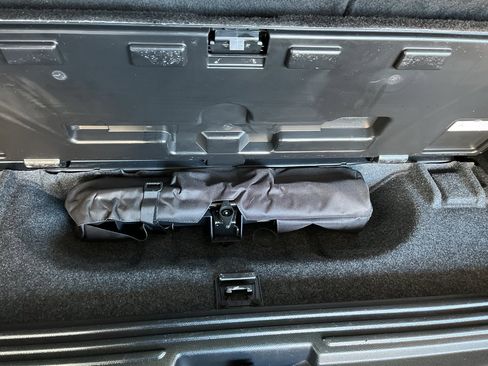 Used 2017 Ford Expedition Limited w/ Limited Appearance Package image 9