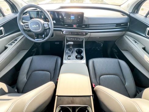 New 2026 Kia Carnival image 11