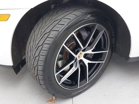 Used 2023 Porsche Macan image 33