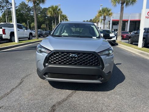 Used 2022 Toyota Corolla Cross L FWD image 3