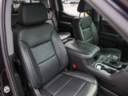 Used 2023 GMC Sierra 1500 Denali w/ Denali Reserve Package AWD/4WD image 30