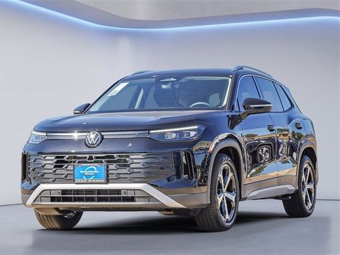 New 2026 Volkswagen Tiguan SE image 7