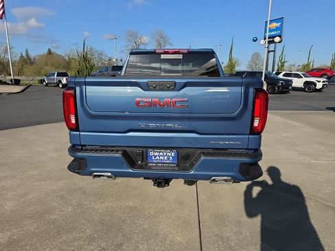 Used 2025 GMC Sierra 1500 Denali w/ Denali Reserve Package AWD/4WD image 5