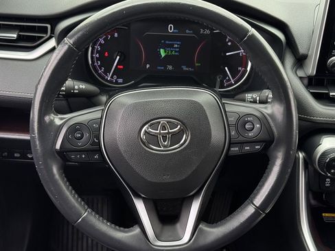 Used 2019 Toyota RAV4 Limited w/ Advanced Technology Package image 13
