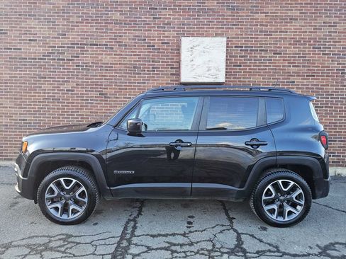 Used 2018 Jeep Renegade Latitude w/ Cold Weather Group image 13