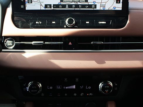 New 2025 Mitsubishi Outlander SEL image 18