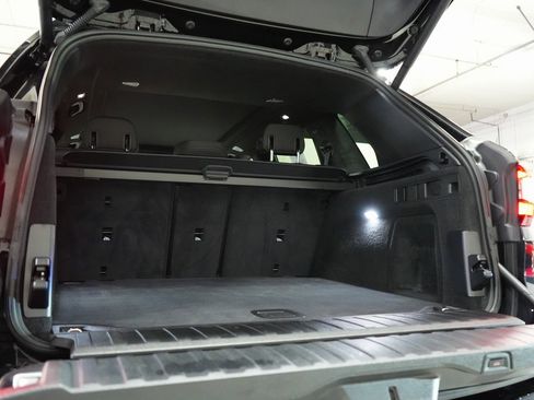 Used 2021 BMW X5 M w/ Executive Package image 37