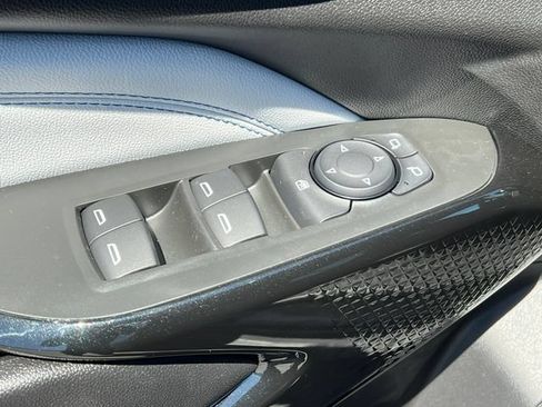 New 2026 Chevrolet Trax LT w/ LT Convenience Package FWD image 12