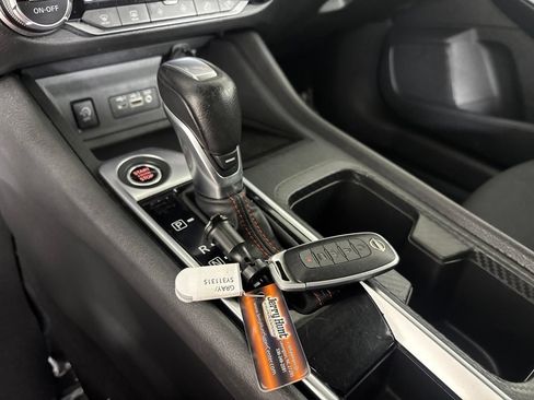 Used 2025 Nissan Sentra SR FWD image 19
