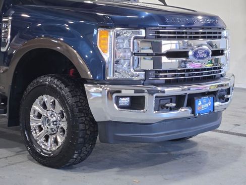 Used 2017 Ford F250 Lariat w/ Chrome Package image 2