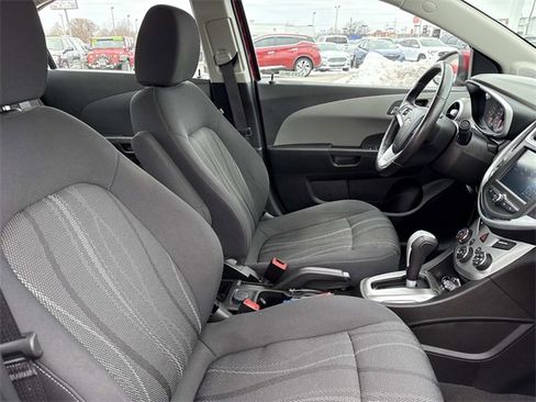 Used 2017 Chevrolet Sonic LT w/ Convenience Package image 18