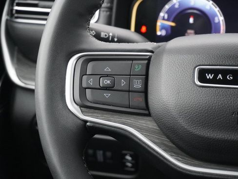 Used 2024 Jeep Wagoneer Series III image 15