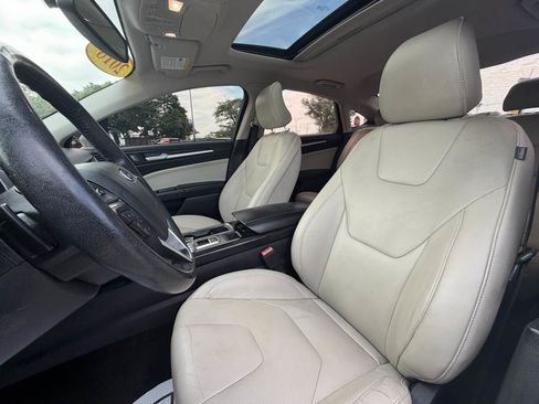 Used 2018 Ford Fusion Titanium AWD/4WD image 14