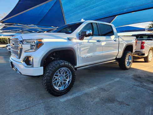 Used 2019 GMC Sierra 1500 Denali w/ Denali Ultimate Package image 2