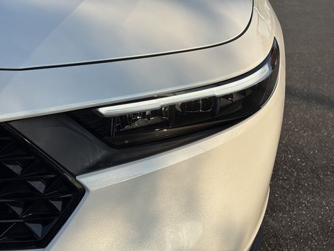 Used 2023 Honda Accord LX image 11