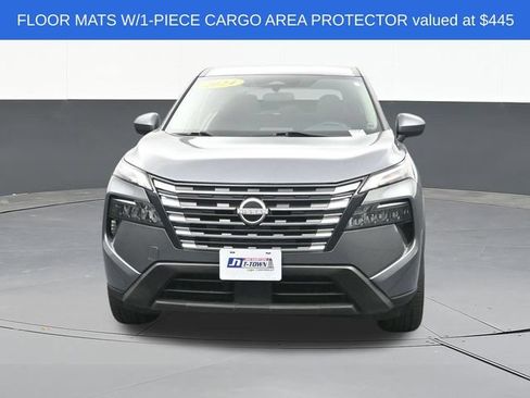 Used 2024 Nissan Rogue SV AWD/4WD image 2