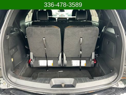 Used 2017 Ford Explorer XLT w/ Equipment Group 202A AWD/4WD image 22