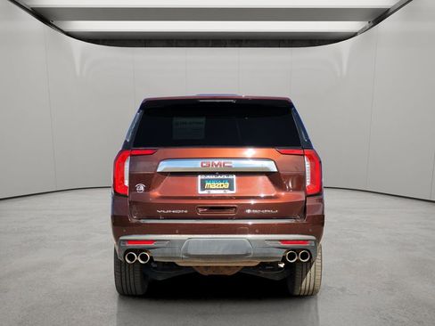 Used 2022 GMC Yukon XL Denali image 4