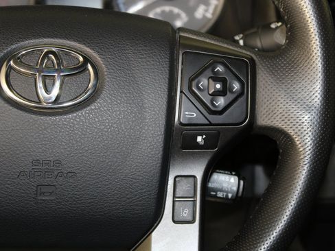 Used 2023 Toyota Tacoma TRD Off-Road image 17