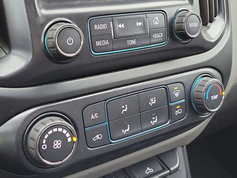 Used 2017 Chevrolet Colorado W/T w/ WT Convenience Package image 29