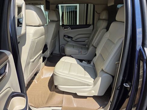Used 2019 GMC Yukon XL Denali w/ Denali Ultimate Package AWD/4WD image 20