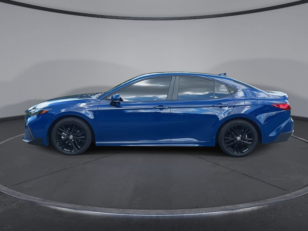 Used 2025 Toyota Camry SE w/ Convenience Package FWD image 5