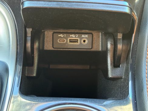 Used 2023 Nissan Maxima SR w/ Sport Mat Group FWD image 29