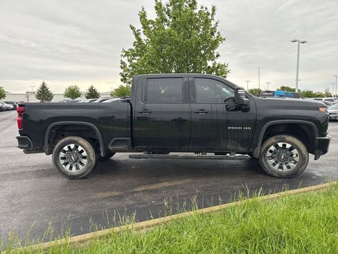 Used 2022 Chevrolet Silverado 2500 Custom w/ Infotainment Package AWD/4WD image 11