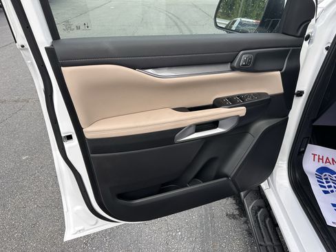 New 2025 Ford Ranger Lariat w/ FX4 Off-Road Package image 9