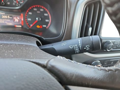 Used 2016 GMC Canyon SLT w/ Driver Alert Package image 17