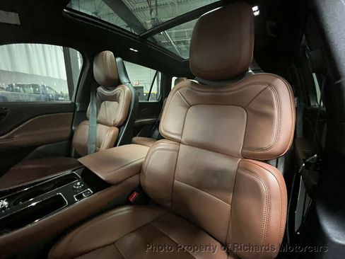Used 2025 Lincoln Aviator Reserve w/ Equipment Group 201A image 19