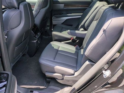 New 2026 Cadillac Vistiq Sport image 26