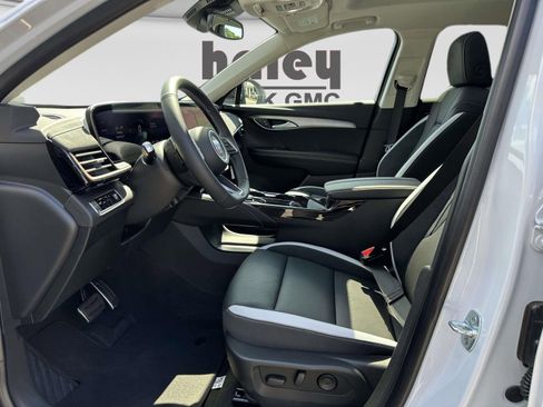 New 2025 Buick Envision Sport Touring image 15