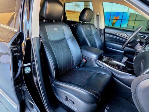 Used 2013 INFINITI JX35 AWD w/ Premium Pkg image 24