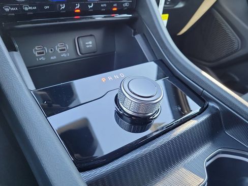 New 2025 Jeep Grand Cherokee Laredo X image 32