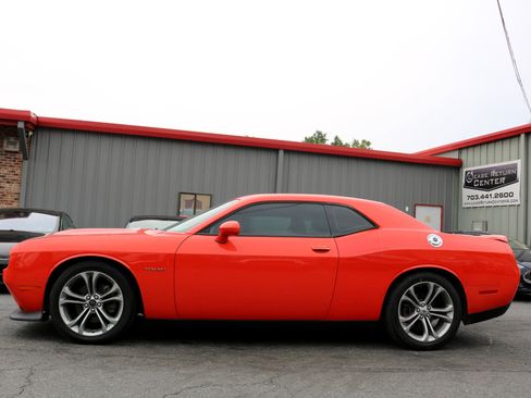Used 2020 Dodge Challenger R/T image 4