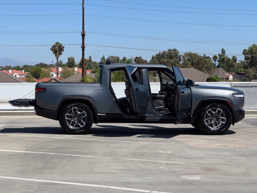 Used 2024 Rivian R1T Adventure Dual AWD/4WD image 29