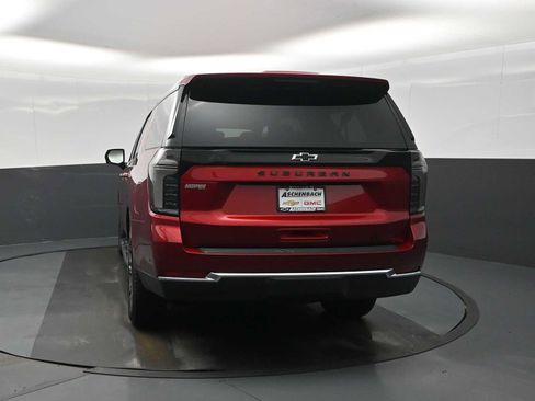 New 2026 Chevrolet Suburban LT w/ Comfort Package image 8