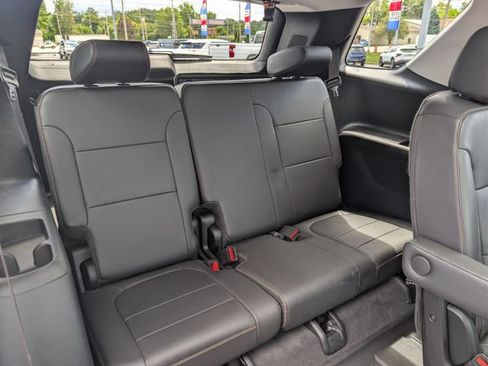 Used 2020 Chevrolet Traverse Premier w/ Redline Edition AWD/4WD image 19