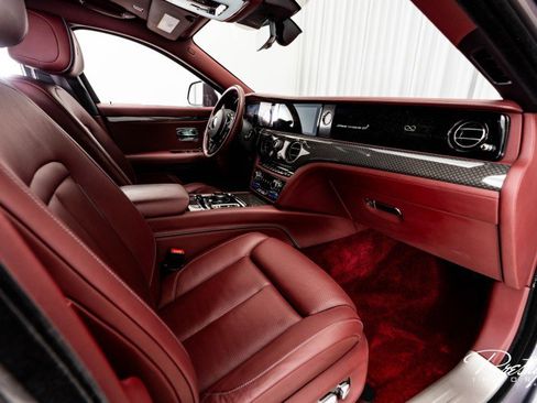 Used 2022 Rolls-Royce Ghost Black Badge image 43