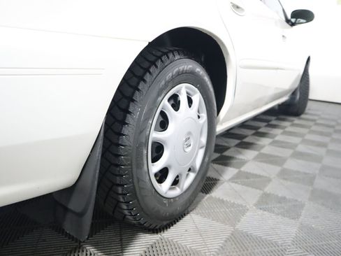 Used 2003 Buick Century Custom image 11